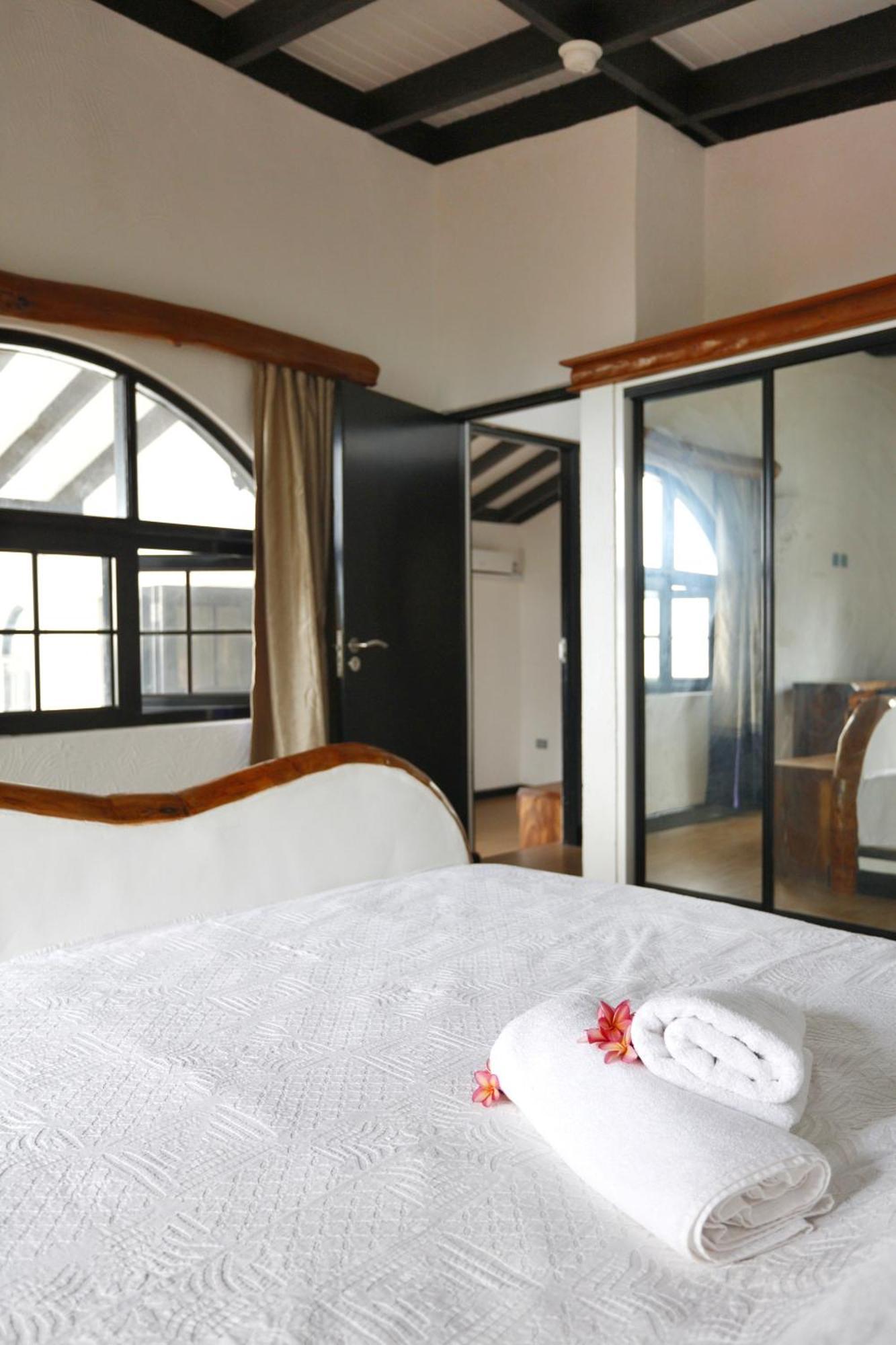 Appartamento The Salty Palms Beau Vallon  Esterno foto