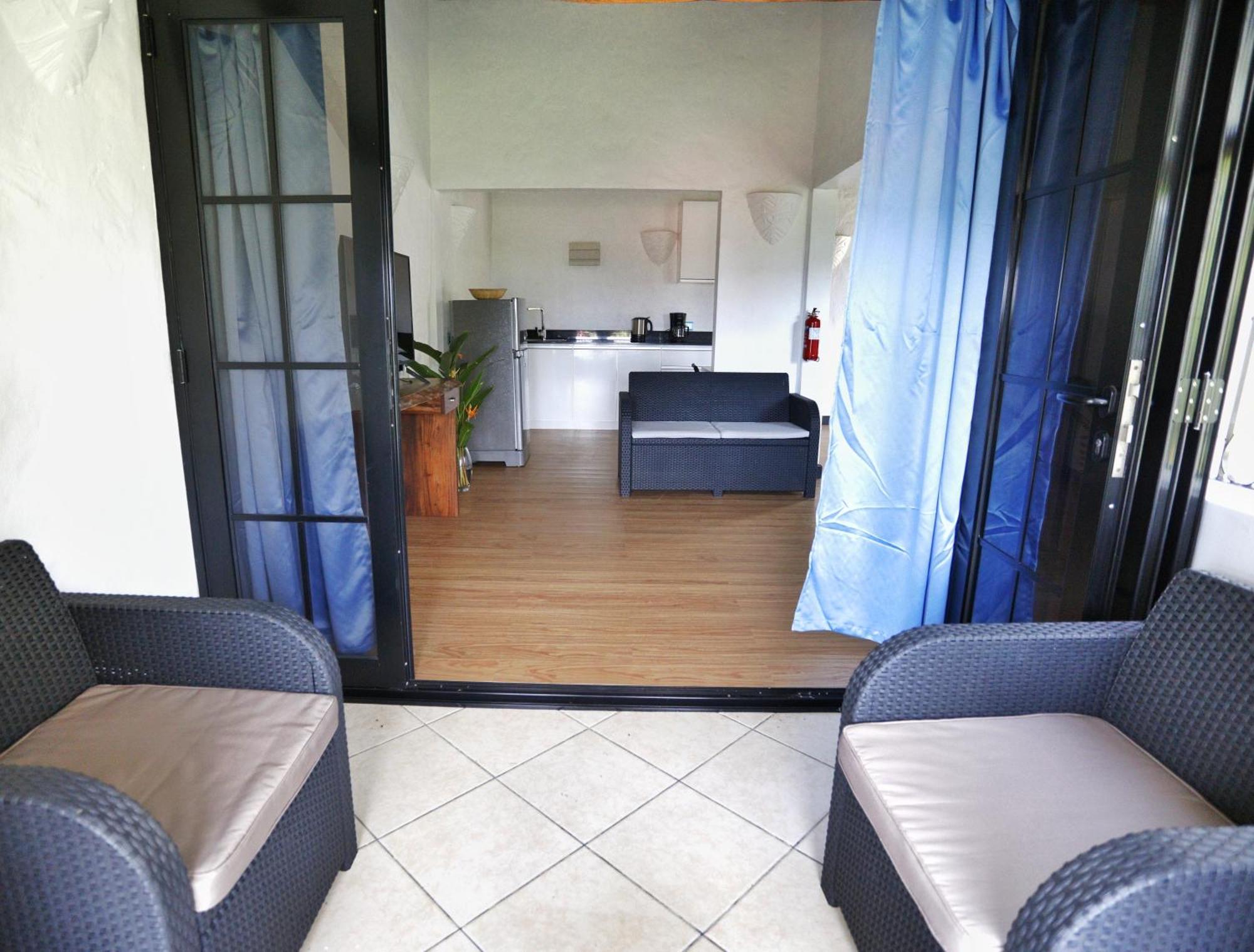 Appartamento The Salty Palms Beau Vallon  Esterno foto